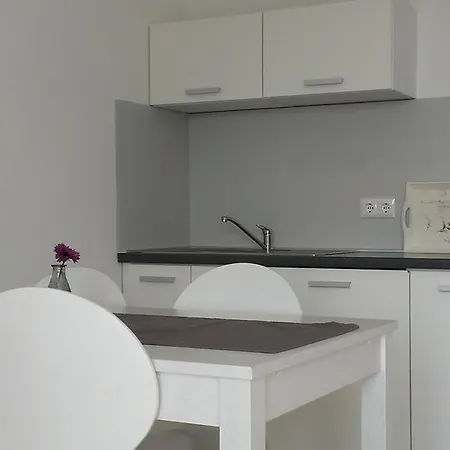 Mendula Sukošan