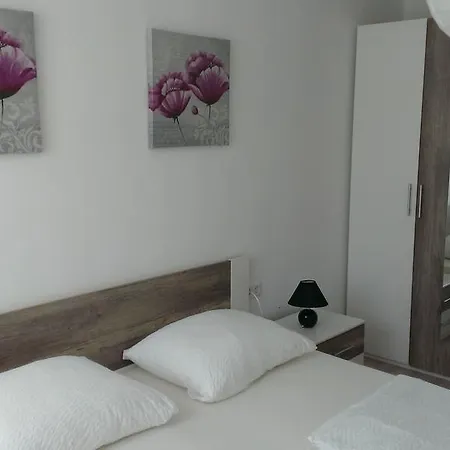 Apartman Mendula *